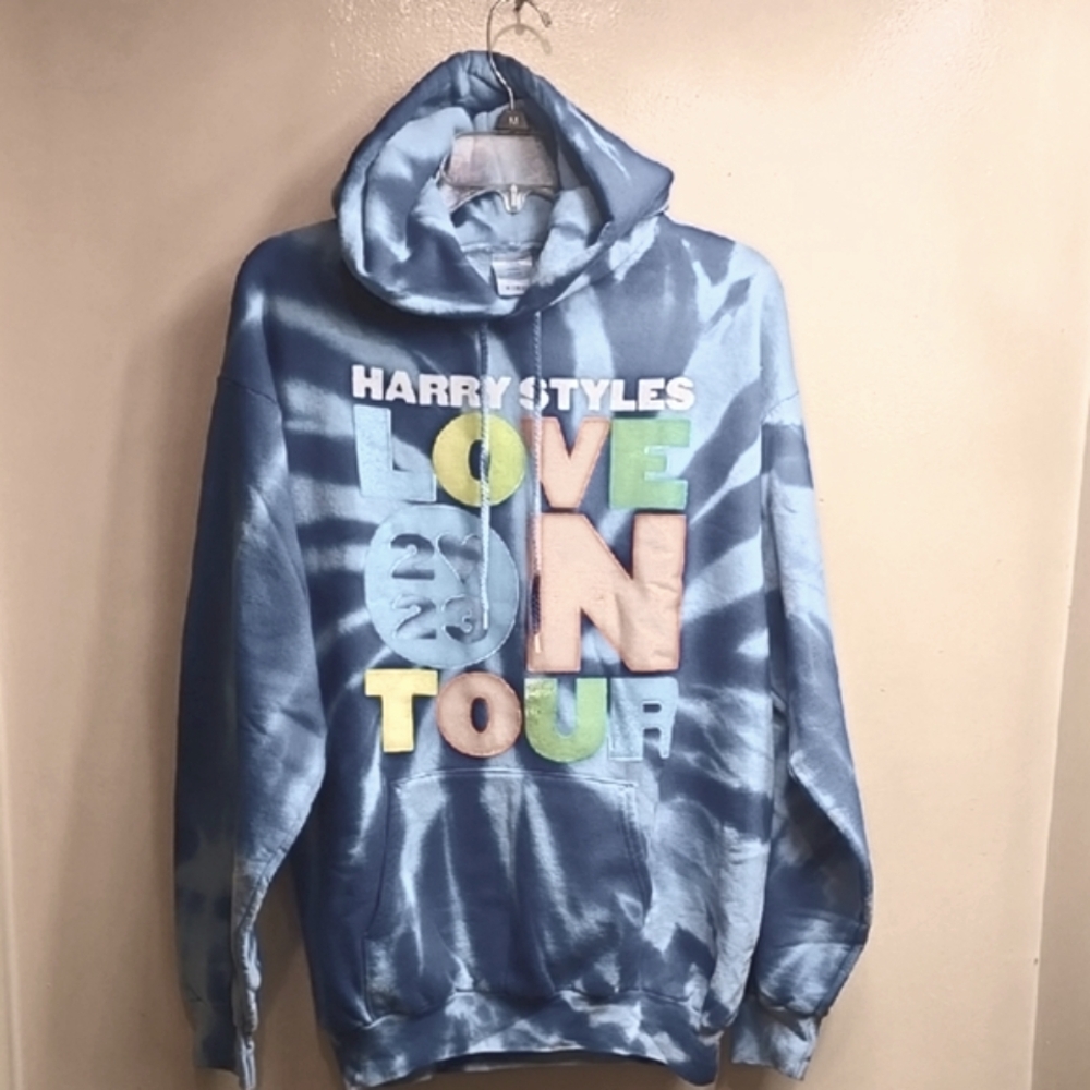 HARRY STYLES CONCERT HOODIE LOVE ON TOUR Blue Tie-Dye Hoodie with Colorful Print